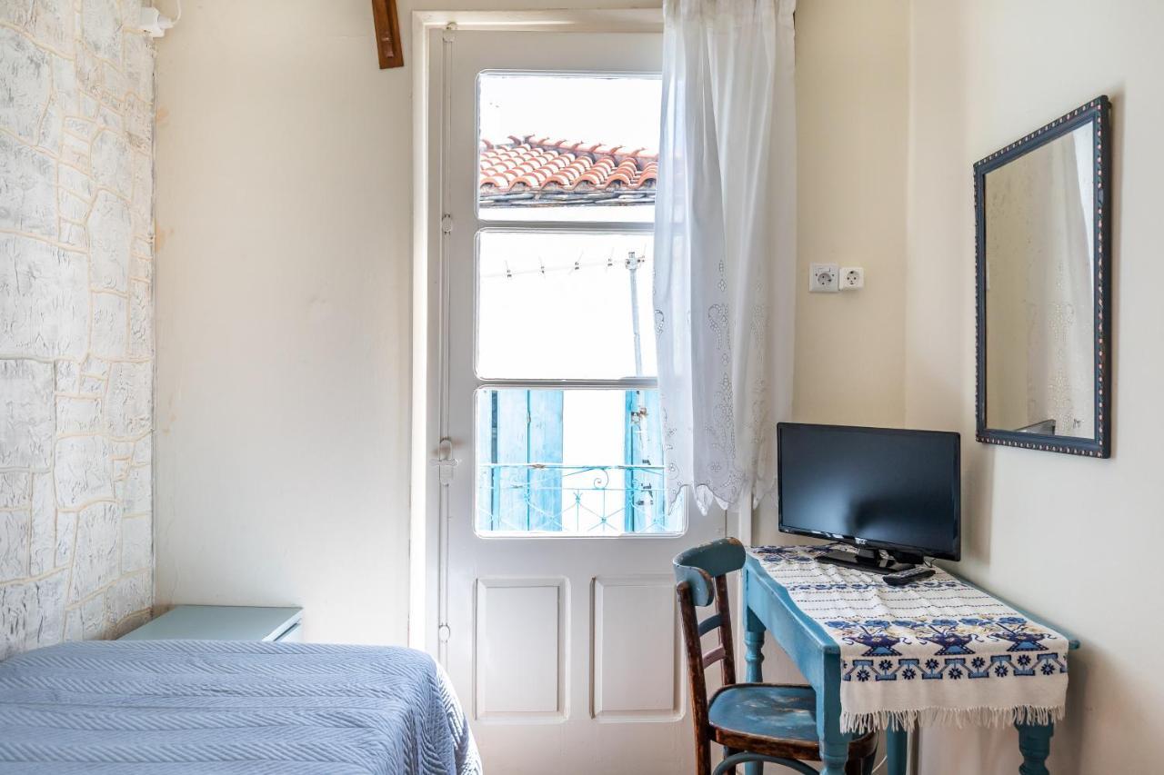 Yiayia'S Guesthouse Skopelos Town Exterior photo