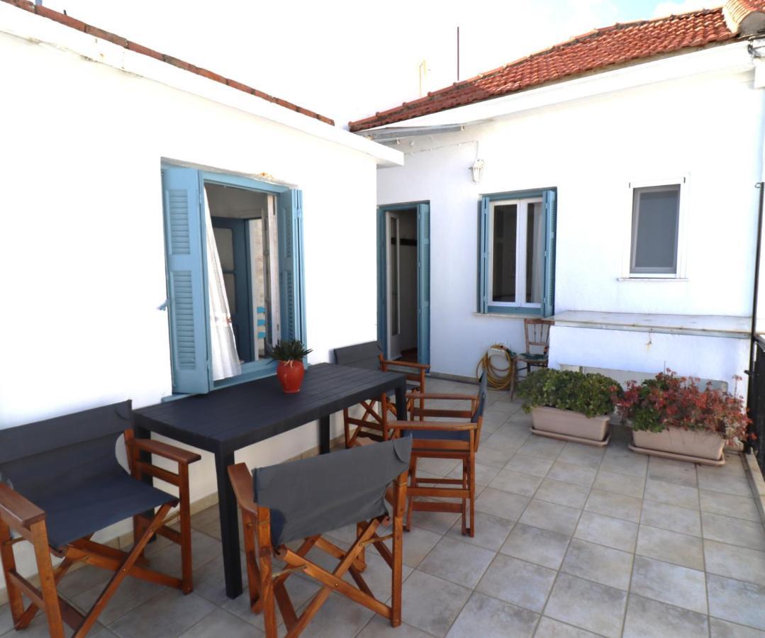 Yiayia'S Guesthouse Skopelos Town Exterior photo